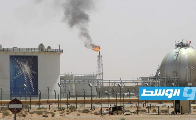 صعود أسعار النفط بعد قرار سعودي برفع أسعار الخام