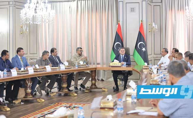 الدبيبة لعمداء بلديات بالمنطقة الشرقية: اللامركزية هي الحل السليم في ليبيا
