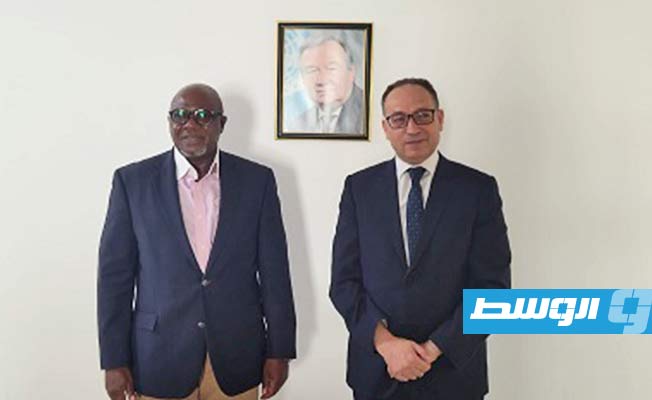 زينينغا يبحث مع سفير تونسي التطورات السياسية والأمنية والاقتصادية في ليبيا