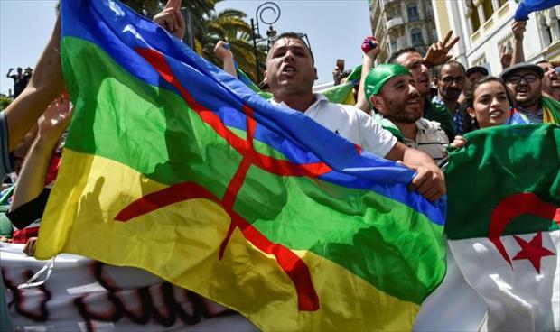 حبس 19 متظاهرا بالجزائر أوقفوا في مسيرة الجمعة
