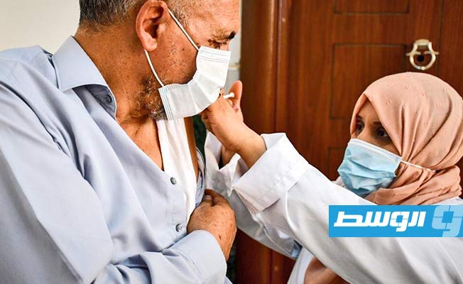 بالصور: انطلاق حملة التطعيم ضد فيروس «كورونا» في طبرق