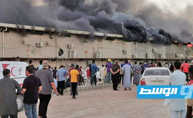 إخماد حريق في مجمع تجاري بمصراتة