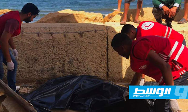 الهلال الأحمر: انتشال جثة في النادي البحري بطرابلس