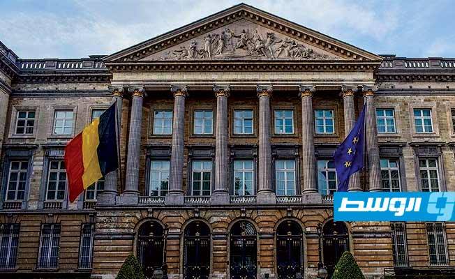 أوروبا تسجل أول إصابة بالمتحور الجديد لكورونا في بلجيكا