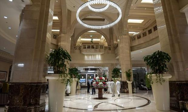 السعودية تسمح بإقامة الزوار في فنادقها دون إثبات العلاقة العائلية