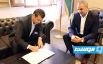 أبوجناح يوقع مع شركة محلية متخصصة عقدا لتشغيل مستشفى غات العام