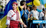 تظاهرة بالأزياء الأوكرانية في أثينا ضد الغزو الروسي