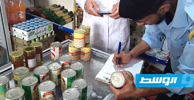 تعاون بين مركزي الرقابة على الأغذية و«المنافذ» لمراقبة السلع الواردة إلى ليبيا