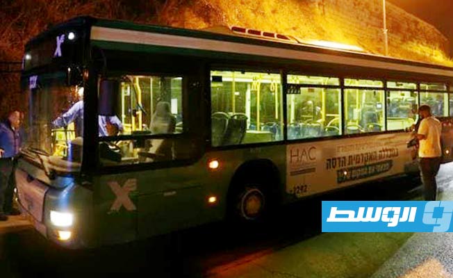 توقيف مشتبه به بعد إطلاق النار على حافلة تقل مستوطنين في القدس