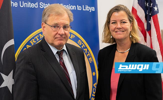 مسؤولة أممية تطلع السفير الأميركي على جهود إنقاذ النازحين في ليبيا
