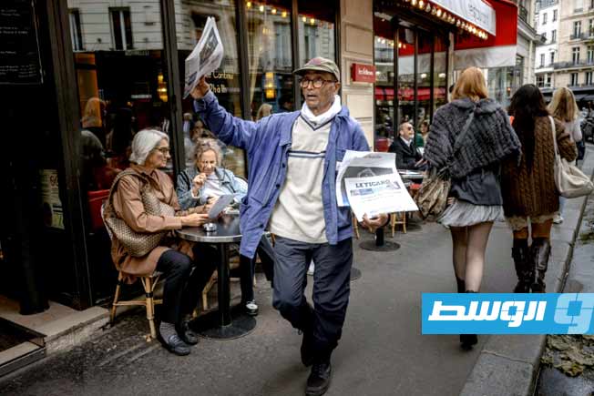 علي أكبر.. صفحة أخيرة من زمن المناداة على عناوين الجرائد في باريس