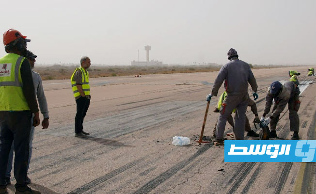 بدء صيانة مهبط مطار مصراتة