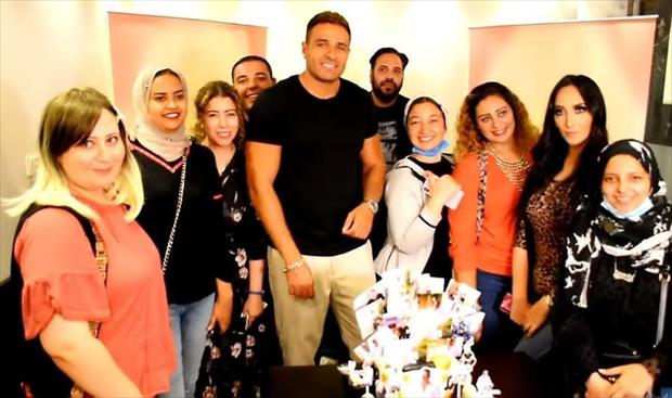 محمد نور يحتفل بنجاح أحدث أغانيه «جاني في ملعبي»