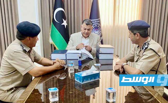 اللواء مازن يناقش ترقيات «الداخلية».. والوزارة تختتم تدريبا لتأمين الانتخابات
