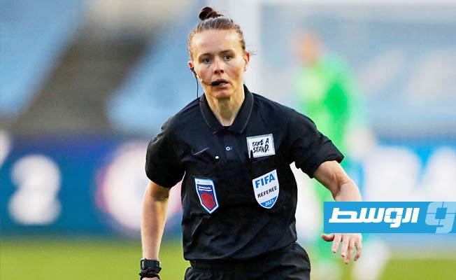 ويلش.. أول امرأة تدير مباراة في الدور الثالث لكأس الاتحاد الإنجليزي
