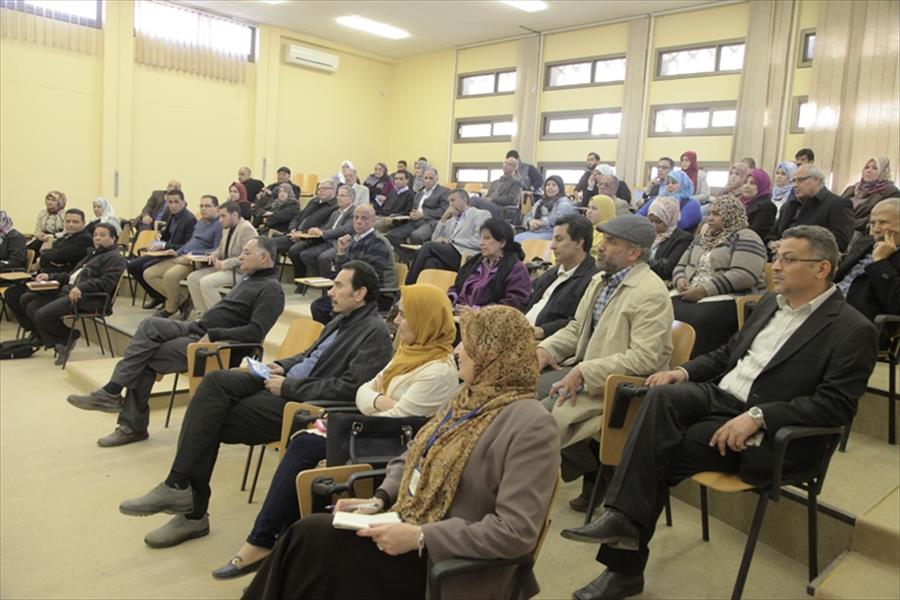 «رمز وتجربة» أمسية ثقافية عن الكاتب الليبي الصادق النيهوم