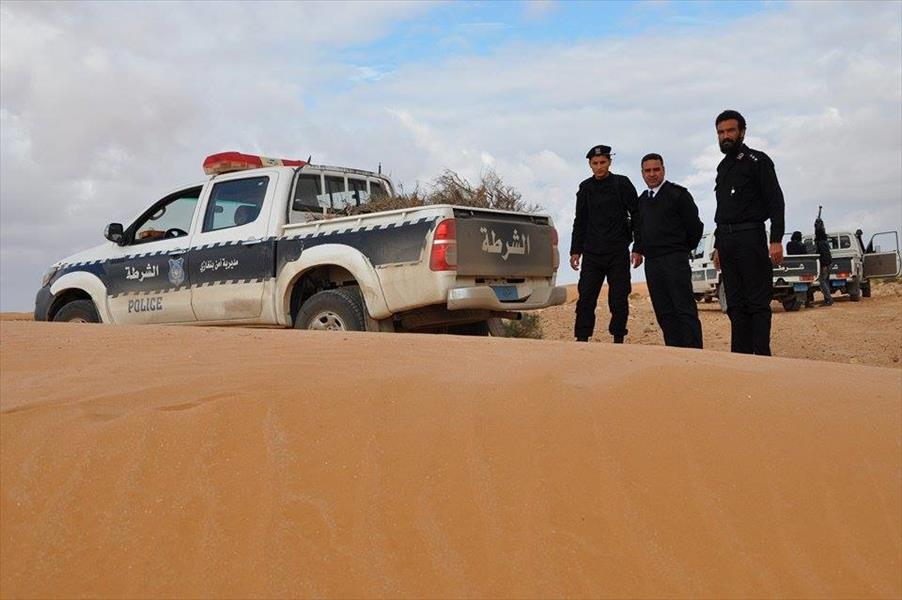 (بالفيديو): دوريات أمنية في الصحراء جنوب بنغازي لقطع الإمدادات عن «داعش»