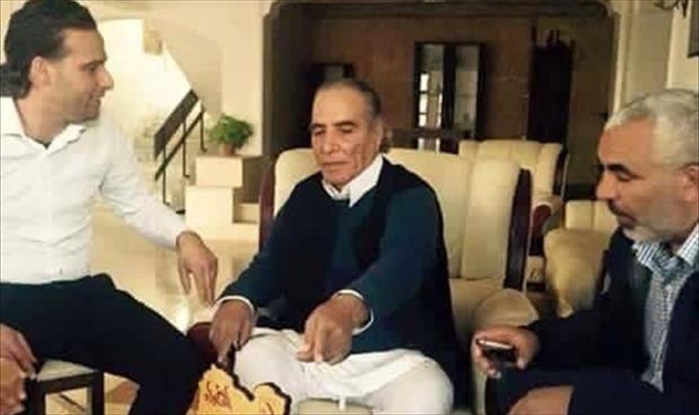 تكريم الفنان محمد حسن عن مسيرته الفنية