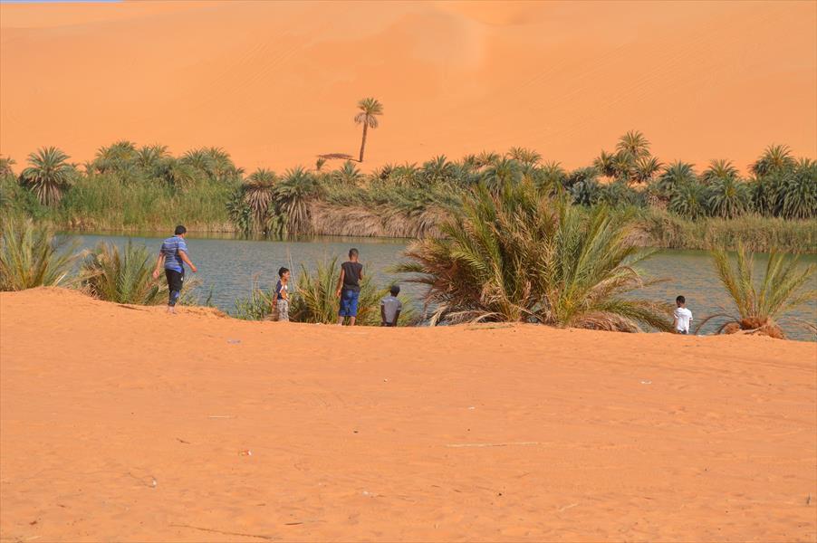 بالصور: مركز الأمل للصم وضعاف السمع ينظم رحلة إلى بحيرة «قبرعون» السياحية