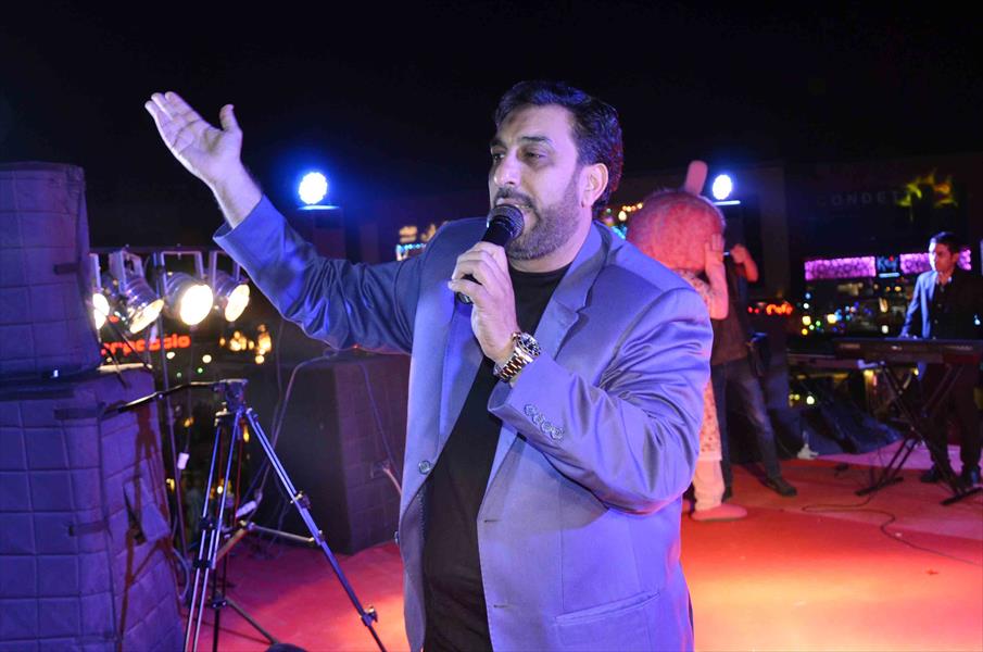 بالصور: نجم من التسعينات يعود في «رمضان زي زمان»