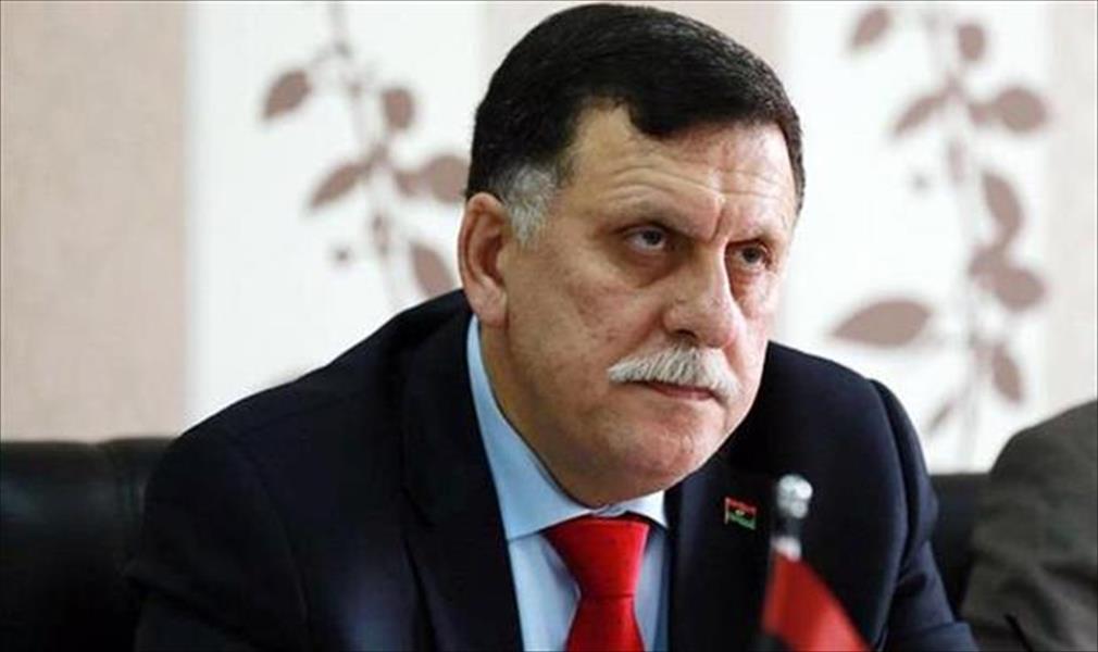 «الرئاسي» يطالب أعضاء الحوار السياسي بضمان اعتماد «النواب» للحكومة
