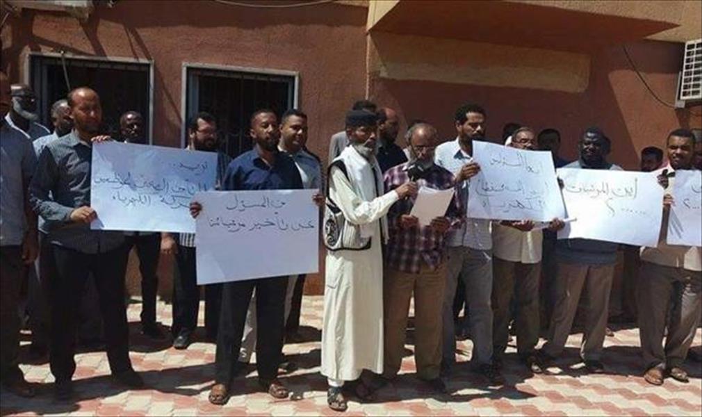 موظفو الكهرباء في الجنوب يطالبون بصرف مرتباتهم ويهددون بالتصعيد