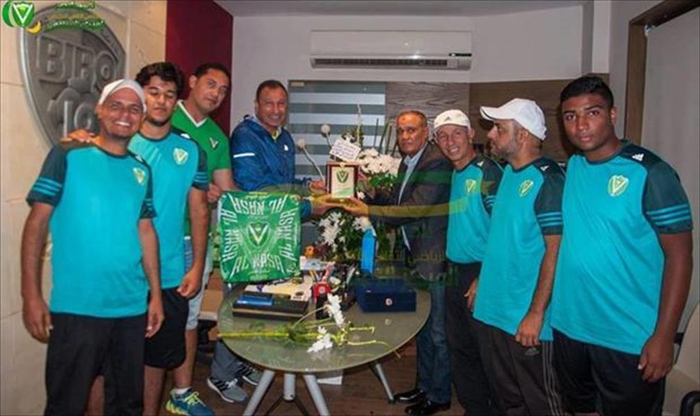 بالصور: رجالات النصر الليبي في ضيافة «بيبو» الكرة المصرية