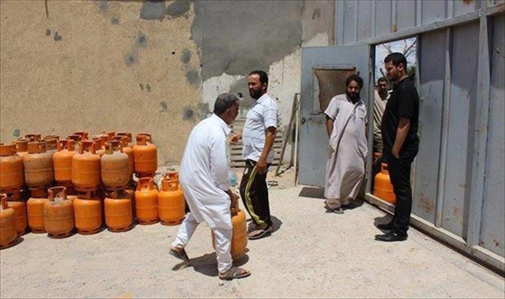 هجرس يلوم «المحاسبة» والرقابة الإدارية ويتعهد بحل أزمة غاز الطهي في طرابلس