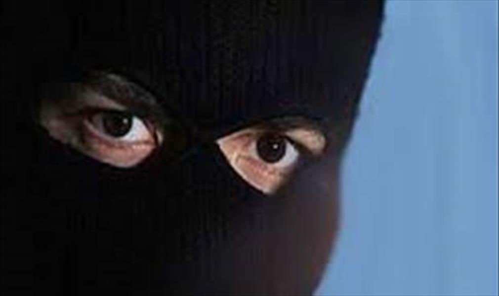 مسلحون ملثمون يختطفون مواطنًا من مزرعته في بنغازي