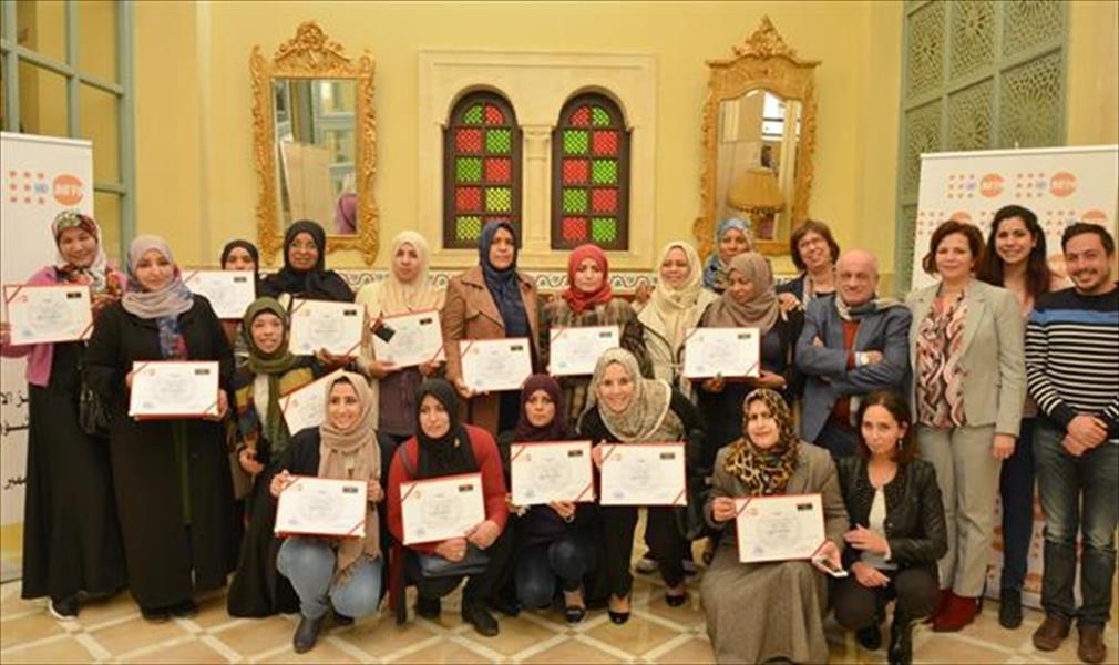 تدريب مقدمات الخدمات الاجتماعية للتعامل مع الناجيات من العنف