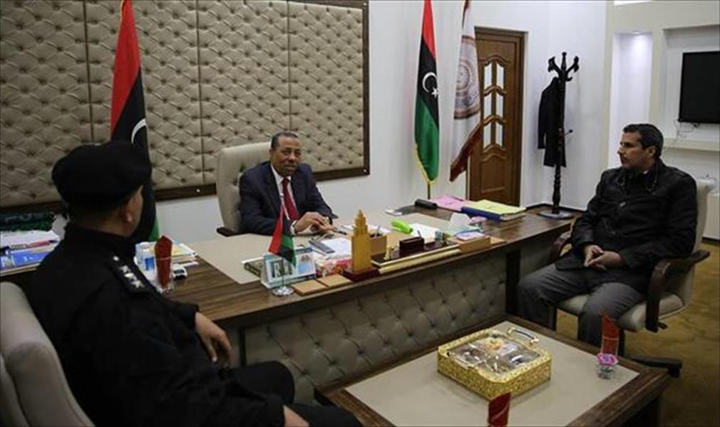 الثني يجتمع بمسؤولي جهاز المخدرات والمؤثرات العقلية