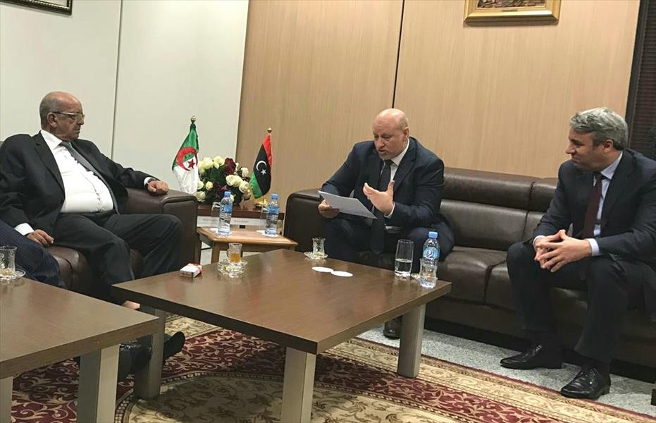مساهل يبحث مع صوان وكعوان سبل دعم المسار التوافقي