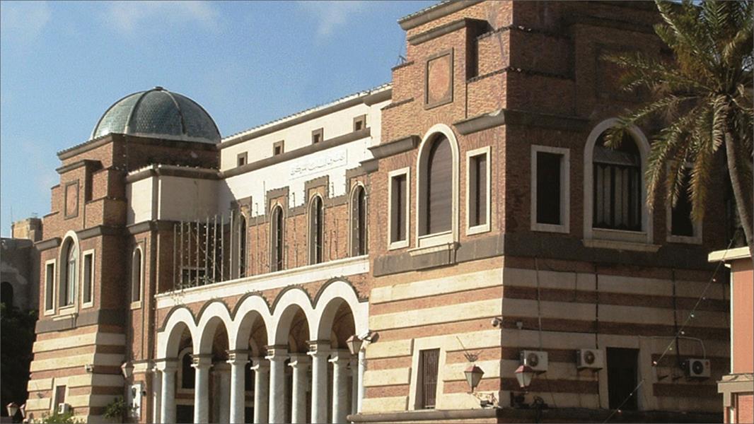 «المركزي»: تعديل عمولات إصدار البطاقات المصرفية والحوالات السريعة