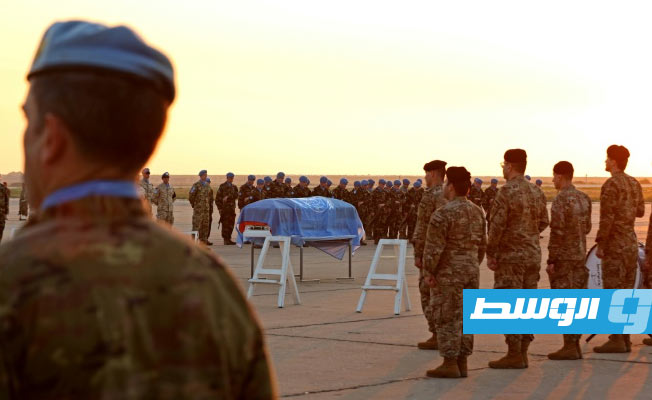مراسم تأبين في مطار بيروت لجندي إيرلندي قتل في جنوب لبنان