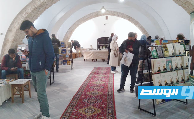 افتتاح معرض الكتاب ببيت نويجي للثقافة