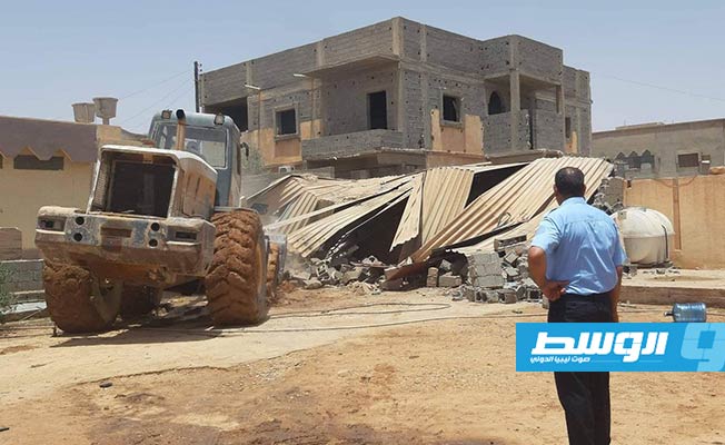 مداهمة مصنع للخمور المحلية وسط بني وليد