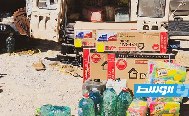 القبض على 20 مهربا من تونس وليبيا في منفذ رأس اجدير