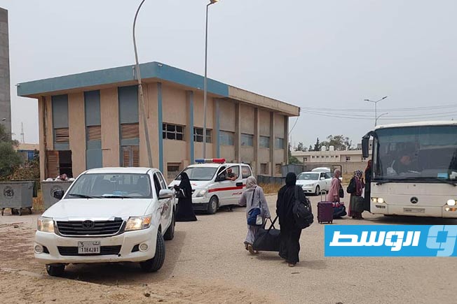 استجابة لنداء الطالبات.. جامعة طرابلس تخلي مباني سكنها الداخلي في الفرناج