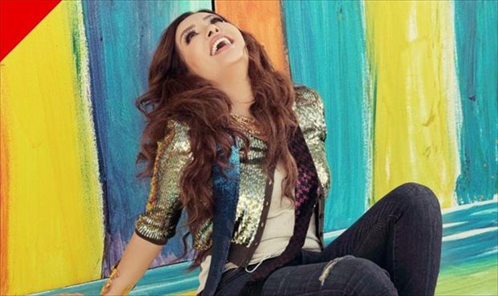 لطيفة تغزو بـ«فريش» شوارع القاهرة (صور)