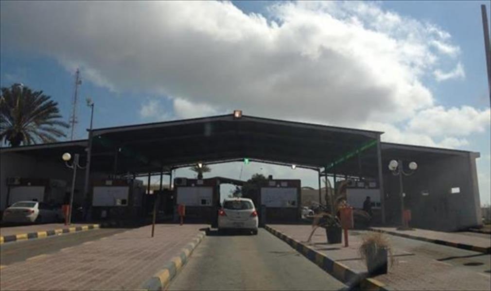 الاتفاق على إعادة فتح منفذ راس إجدير صباح الاثنين