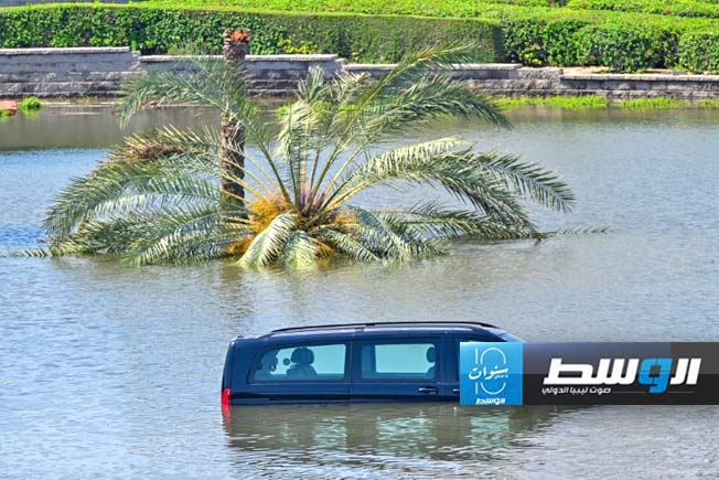 «شلل جزئي» في دبي واستئناف الرحلات ببطء في المطار