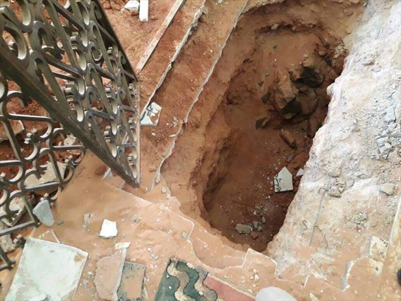 خلال اجتماع مع الناظوري.. «إفتاء الموقتة» تنفي علاقتها بنبش ضريح السنوسي بالكفرة وتتهم العلمانيين والإخوان