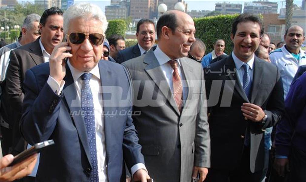منصور يدعو لسحب الثقة من رئيس اتحاد الكرة المصري