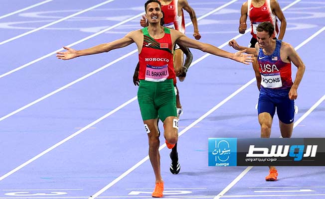 المغربي سفيان البقالي يحتفظ بذهبية 3 آلاف متر موانع