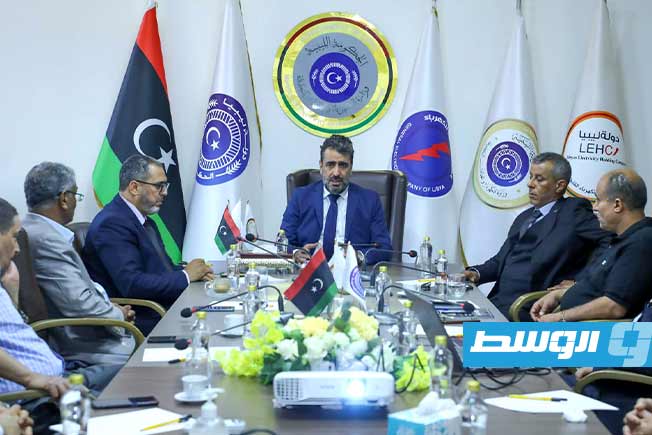 حكومة حماد تبحث مع «إتش تو غلوبال» مشروعا لإنتاج الهيدروجين الأخضر