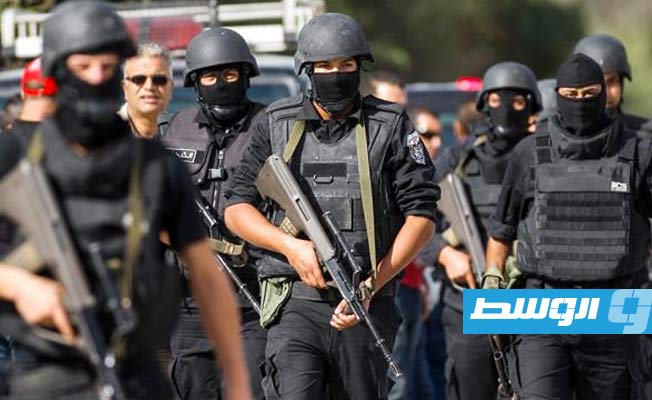الأمن التونسي يضع قاضيا رهن الإقامة الجبرية 40 يوما
