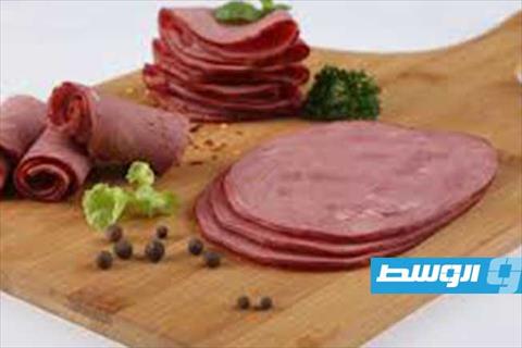 لانشون باللحم المفروم والزيتون