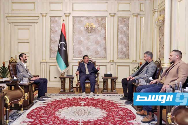 Menfi discusses security and military developments with military leaders from Zuwara