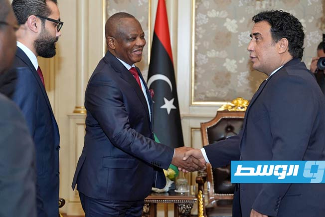 المنفي يتسلم رسالة «شفوية» من رئيس الكونغو برازافيل