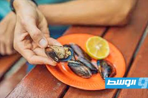 بلح بحر بالأرز والصنوبر